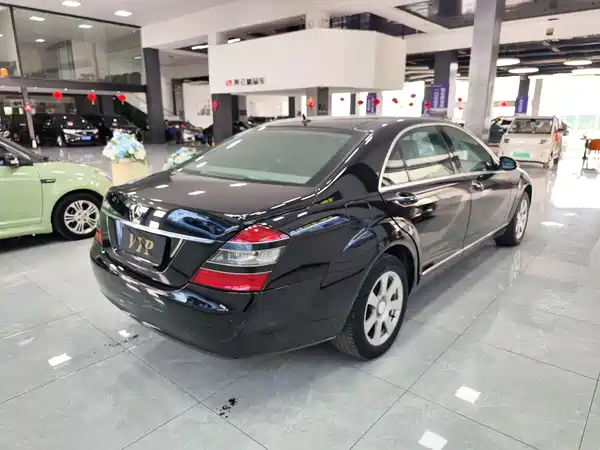 Mercedes-Benz S-Class 2008