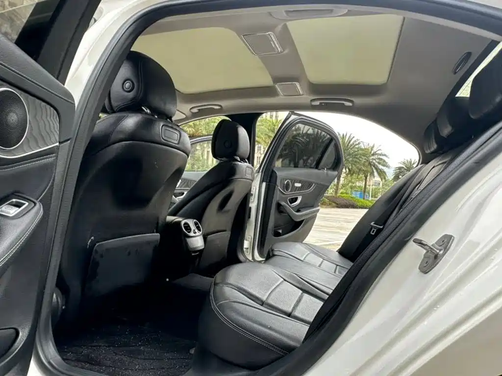 Mercedes-Benz C-Class 2017