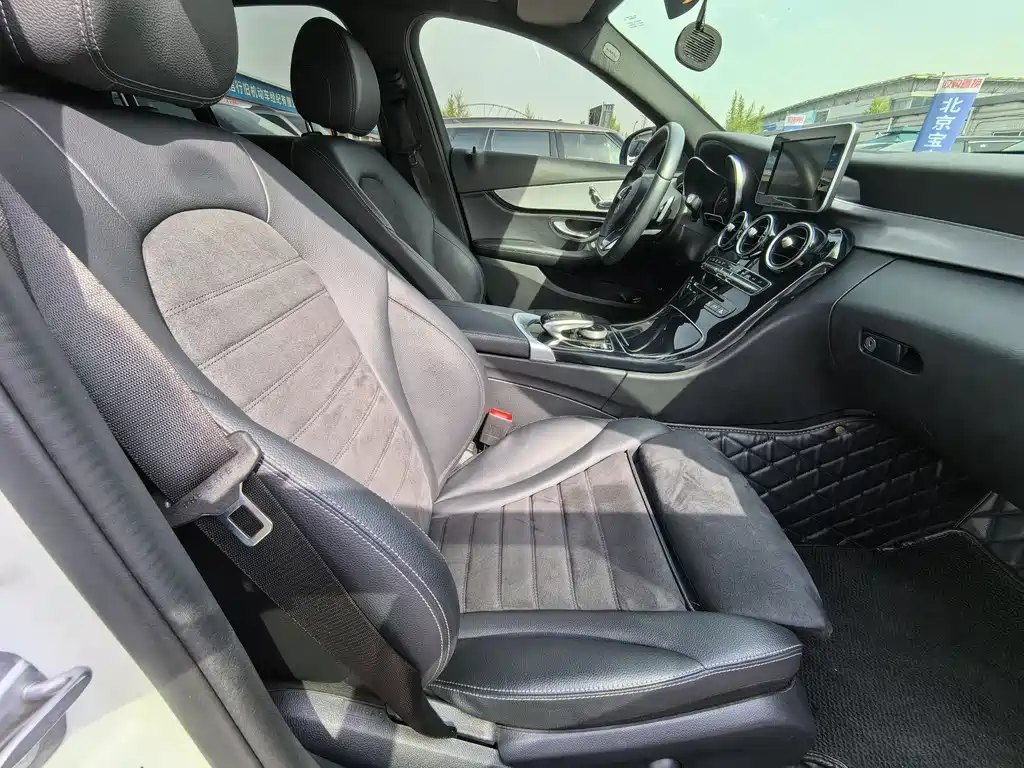 Mercedes-Benz C-Class 2018 — фото 6