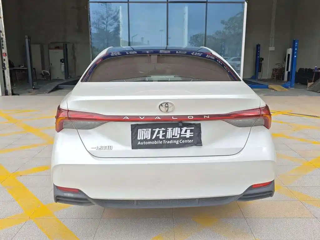 Toyota Avalon 2024