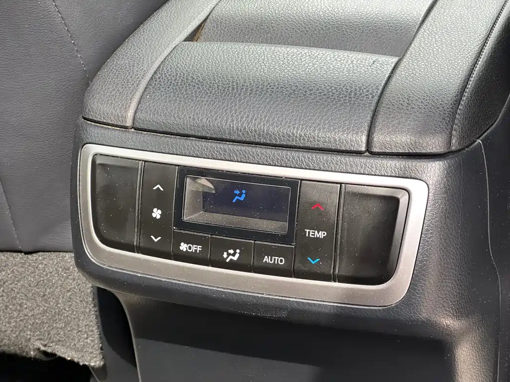 Toyota Highlander 2017 — фото 11
