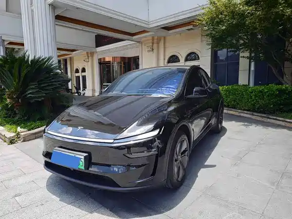 Tesla Model Y 2026
