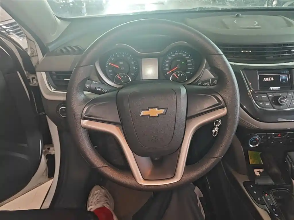 Chevrolet Malibu 2017 — фото 11