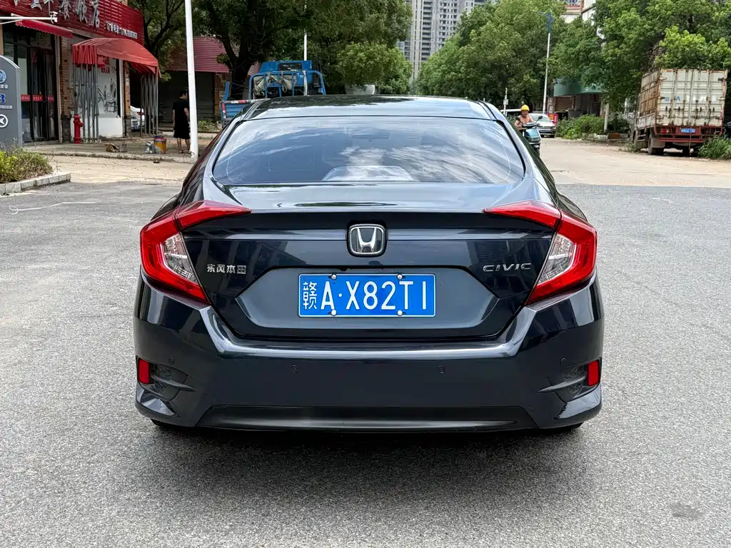 Honda Civic 2017 — фото 12
