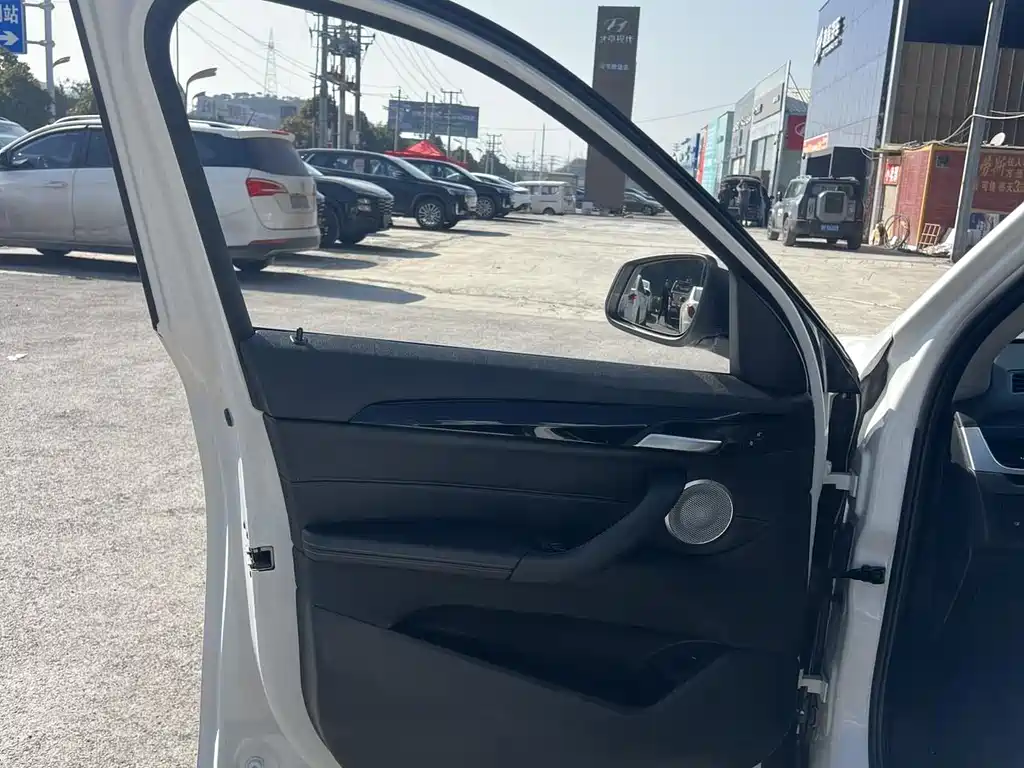 BMW X1 2021 — фото 16