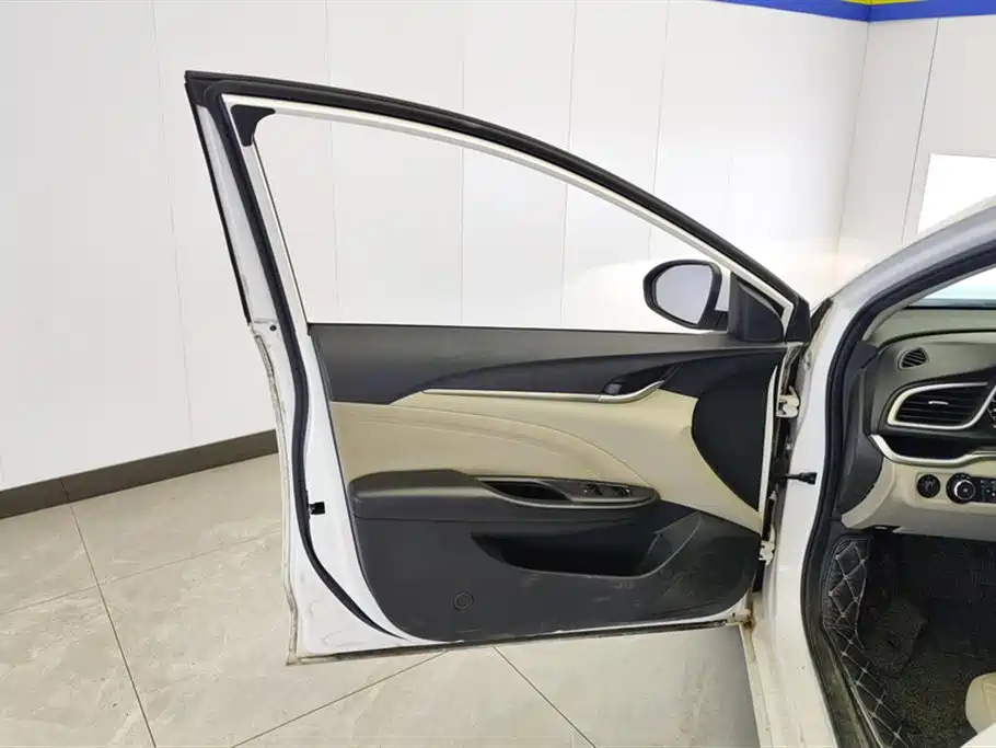 Buick Excelle 2015
