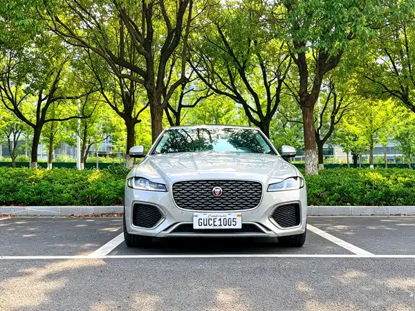 Jaguar XFL 2025