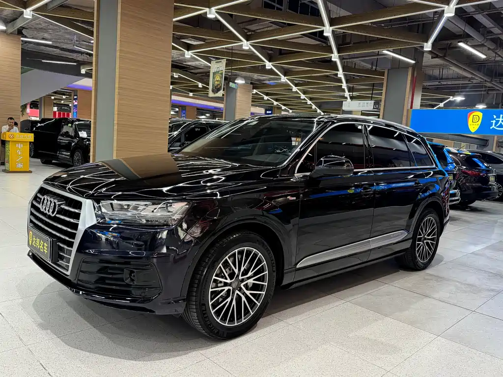 Audi Q7 2018 — фото 4
