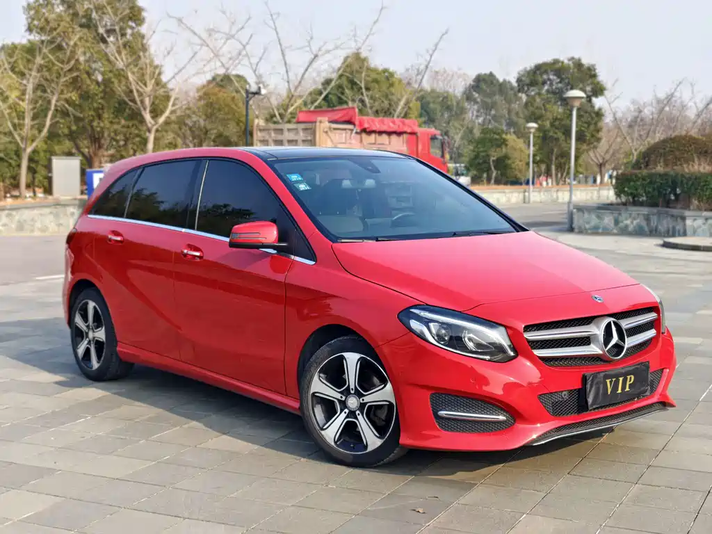 Mercedes-Benz B-Class 2017 — фото 3