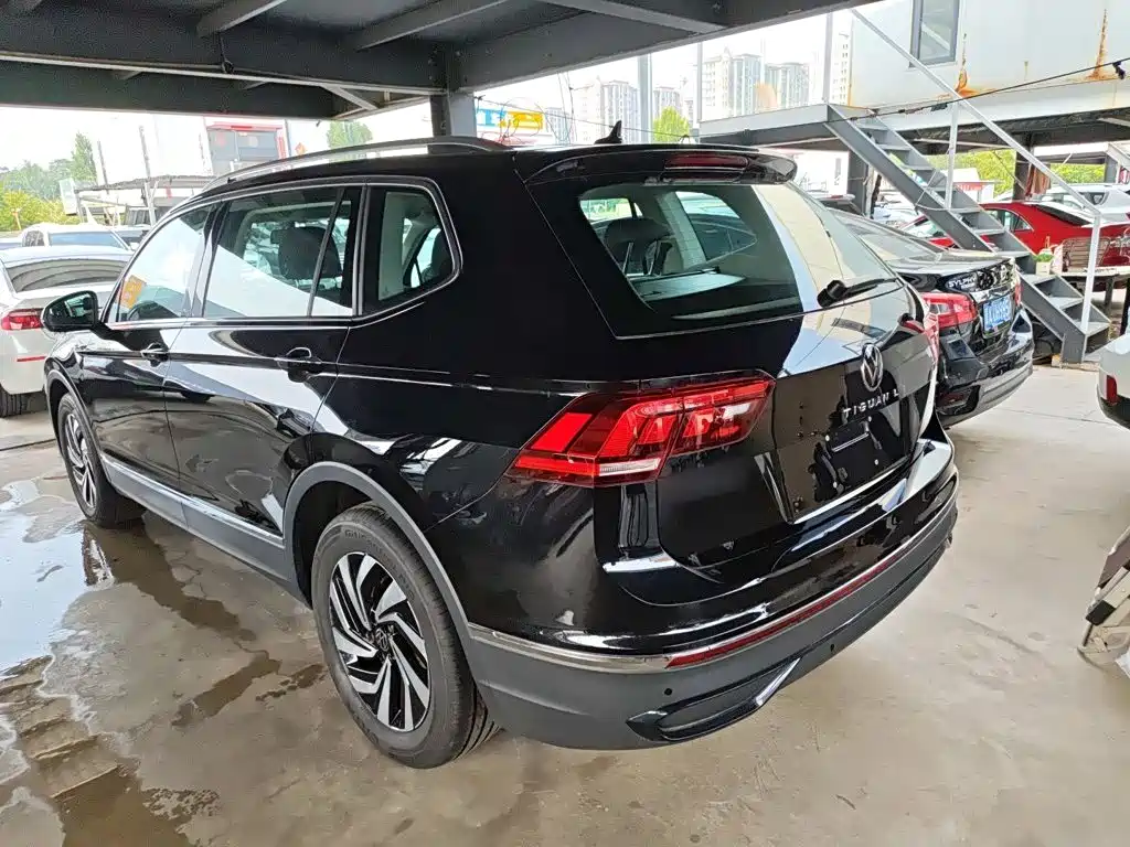 Volkswagen Tiguan L 2026 — фото 10