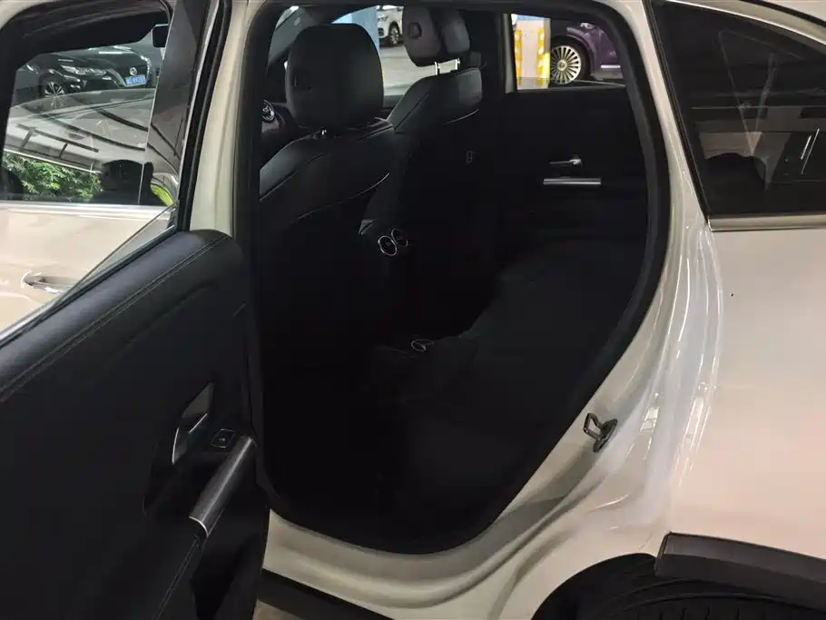 Mercedes-Benz GLA 2021 — фото 11