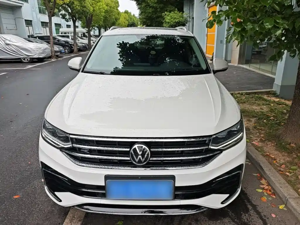 Volkswagen Tiguan L 2022 — фото 3