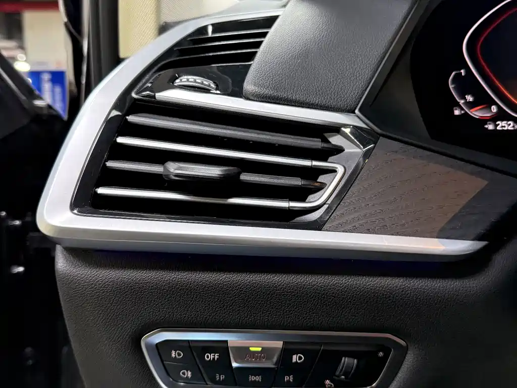 BMW X7 2020 — фото 16