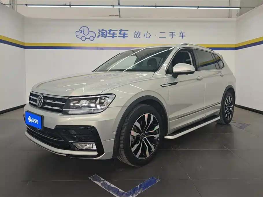 Volkswagen Tiguan L 2021 — фото 1