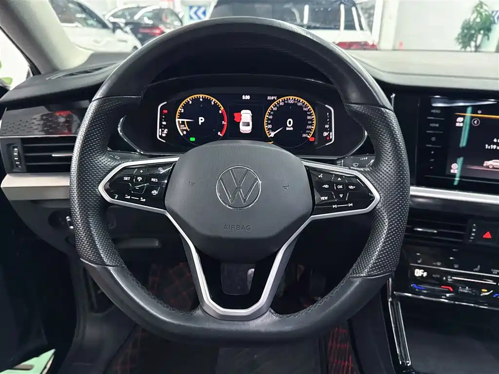 Volkswagen Passat 2023 — фото 18