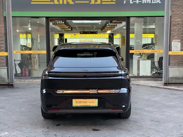 Li Auto L6 2024