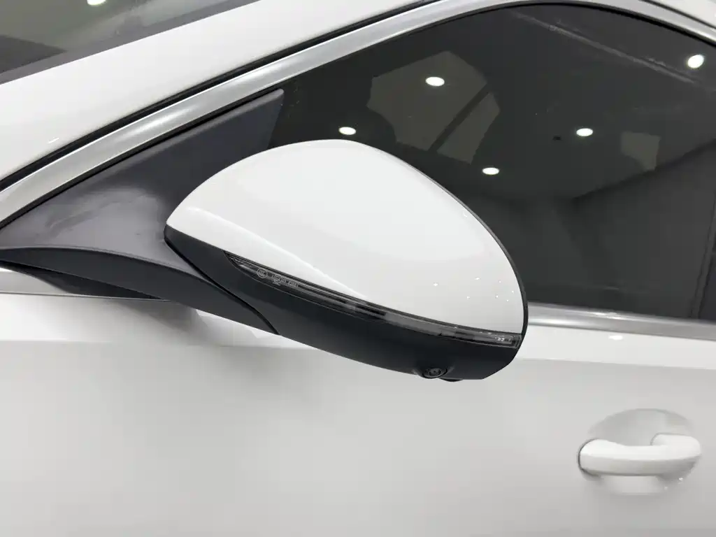 Mercedes-Benz C-Class 2022 — фото 20