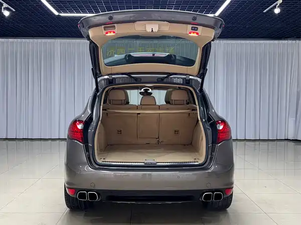 Porsche Cayenne 2014