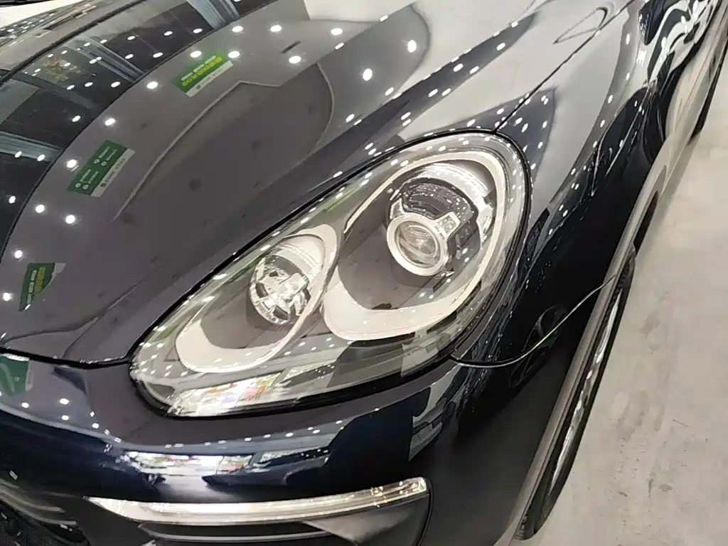 Porsche Cayenne 2016 — фото 24