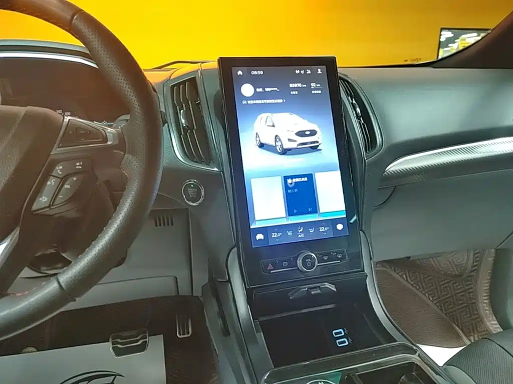 Ford Edge 2019 — фото 13