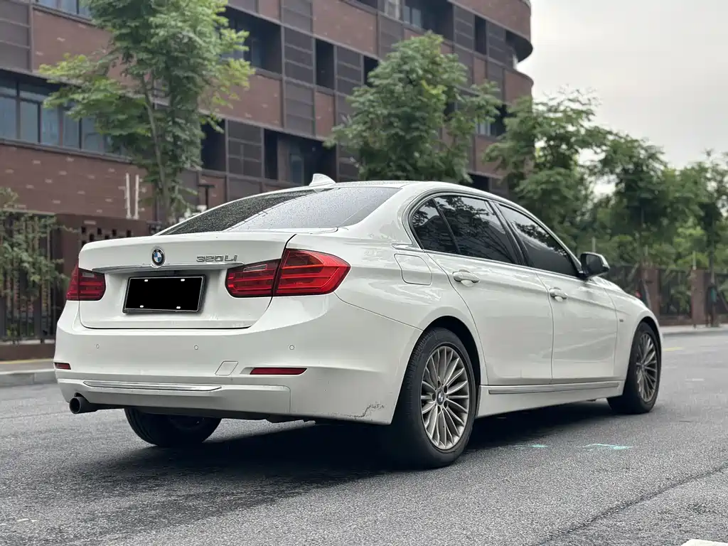 BMW 3 Series 2015