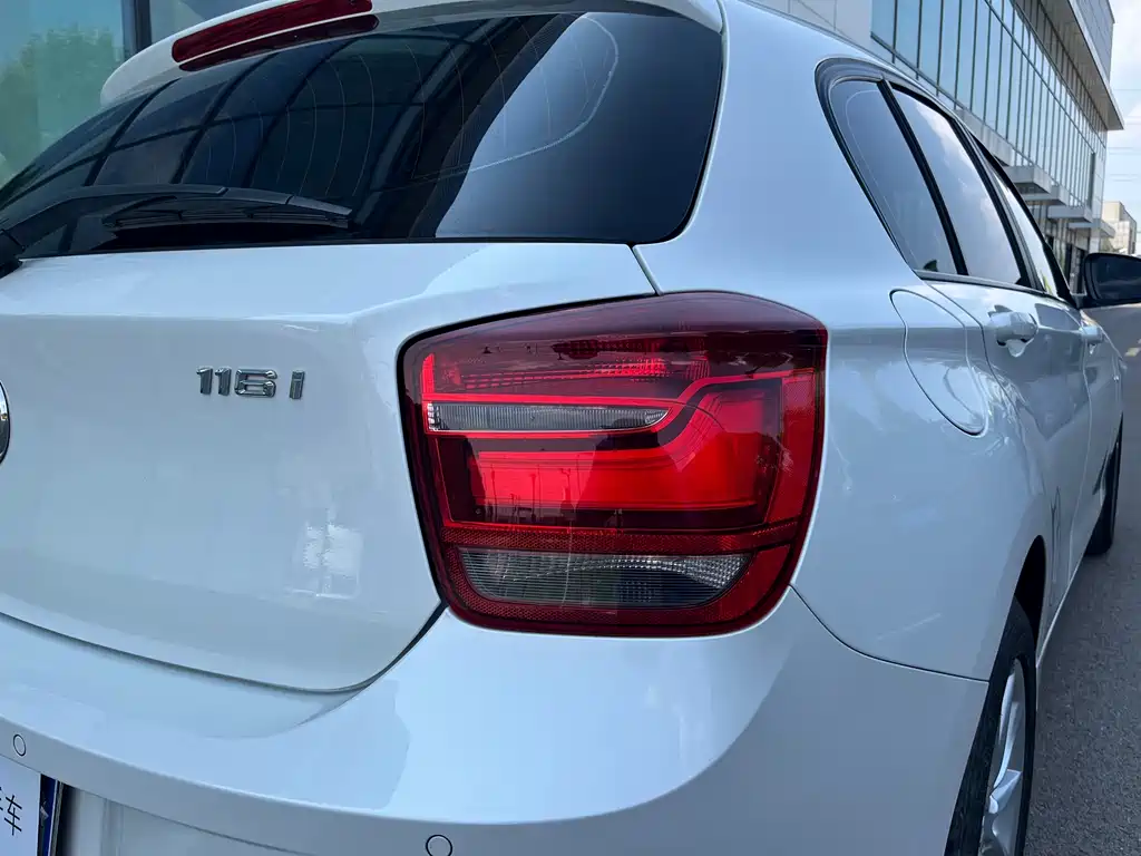 BMW 1 Series 2013 — фото 18
