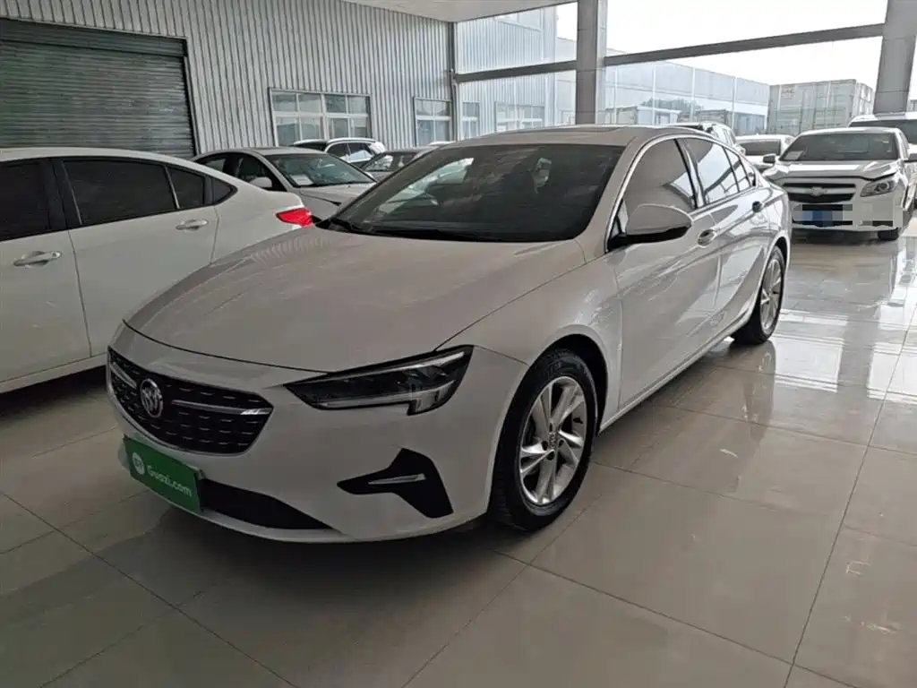 Buick Regal 2023 — фото 1