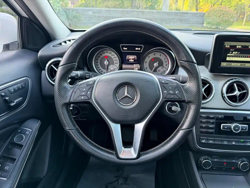 Mercedes-Benz GLA 2017 — фото 10