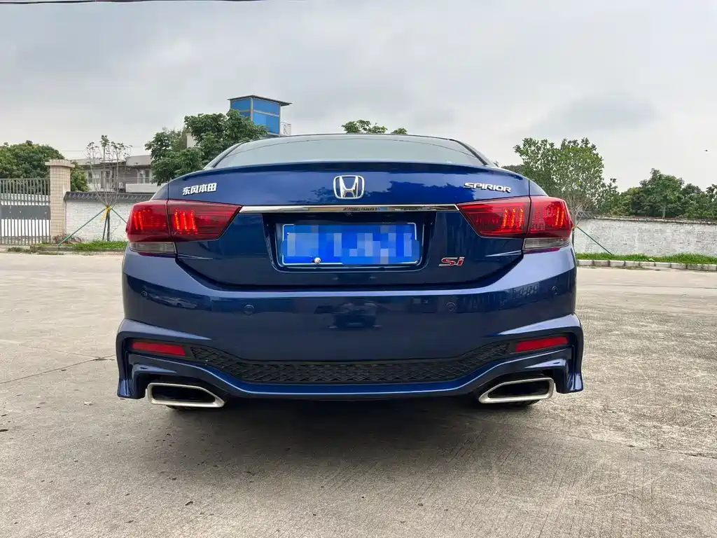 Honda Spirior 2015 — фото 8