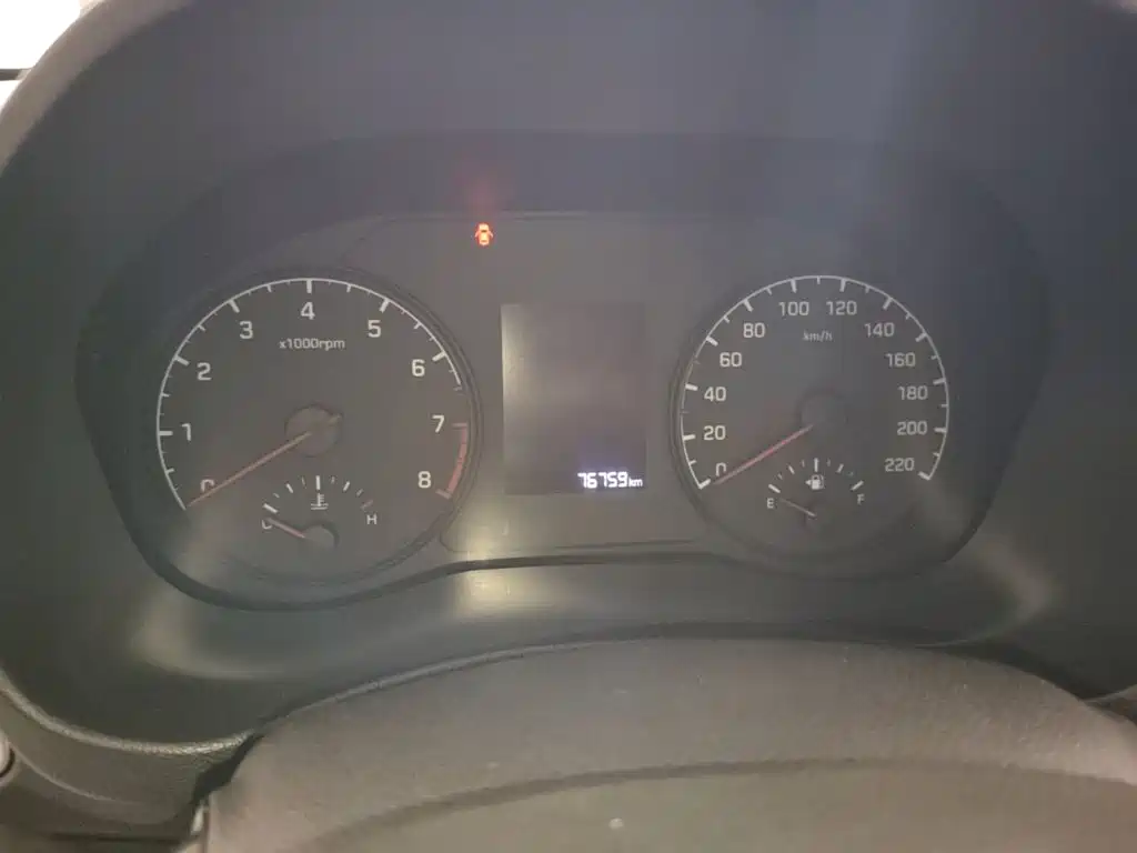 Hyundai Verna 2017 — фото 12