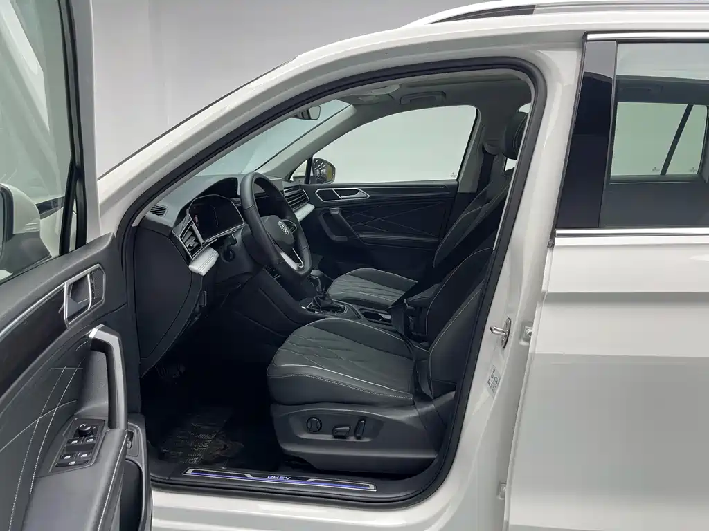 Volkswagen Tiguan L New Energy 2022 — фото 14