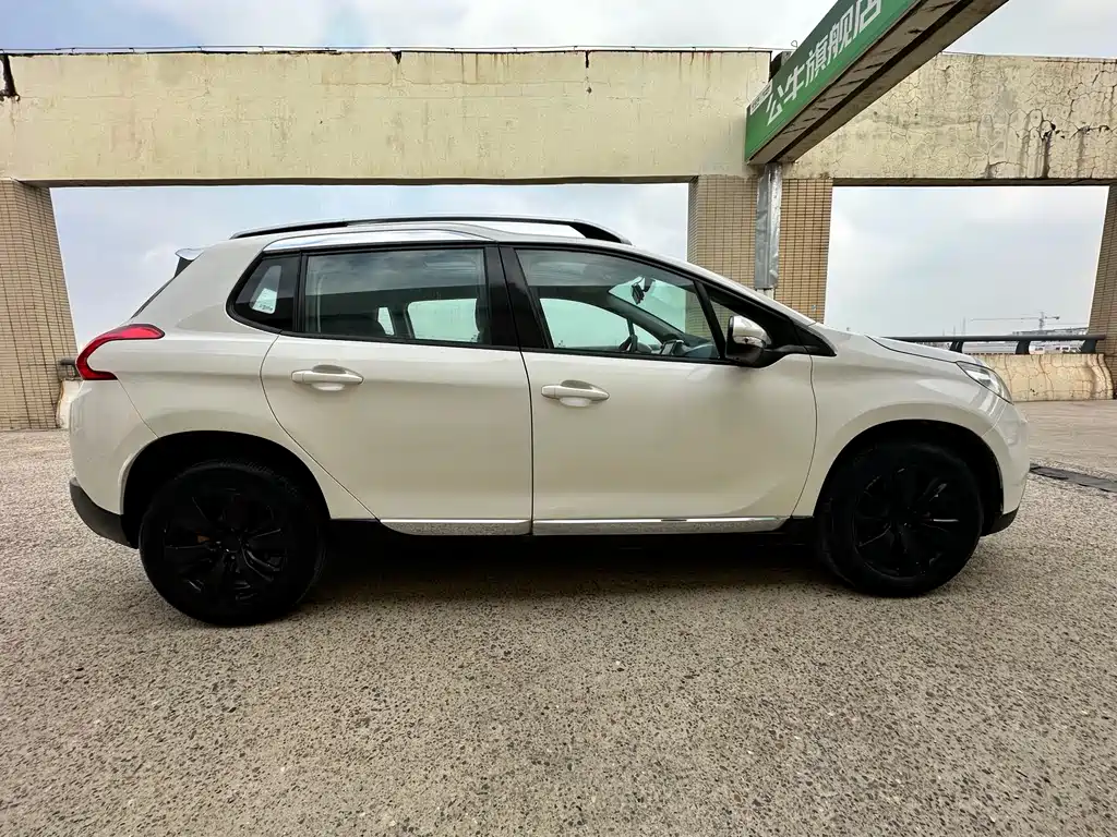 Peugeot 2008 2015
