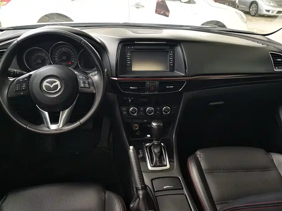 Mazda Atenza 2016 — фото 12