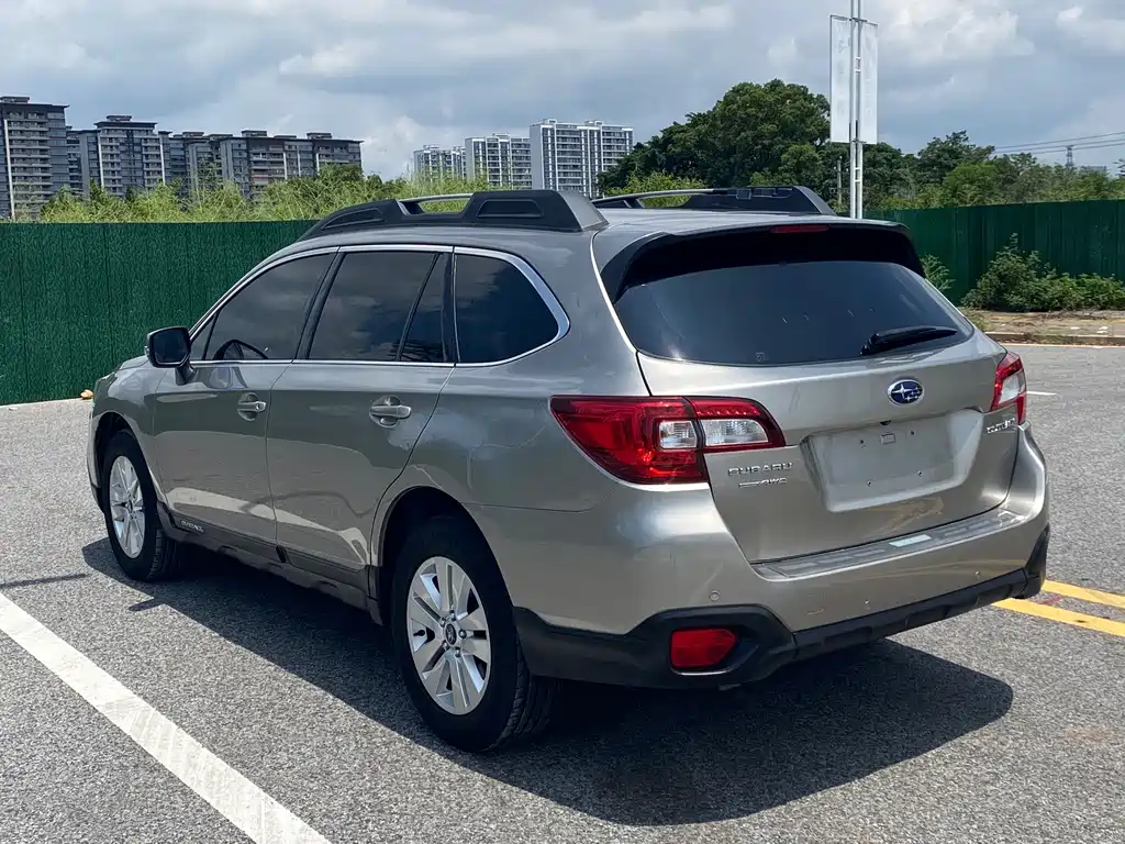 Subaru Outback 2016 — фото 16