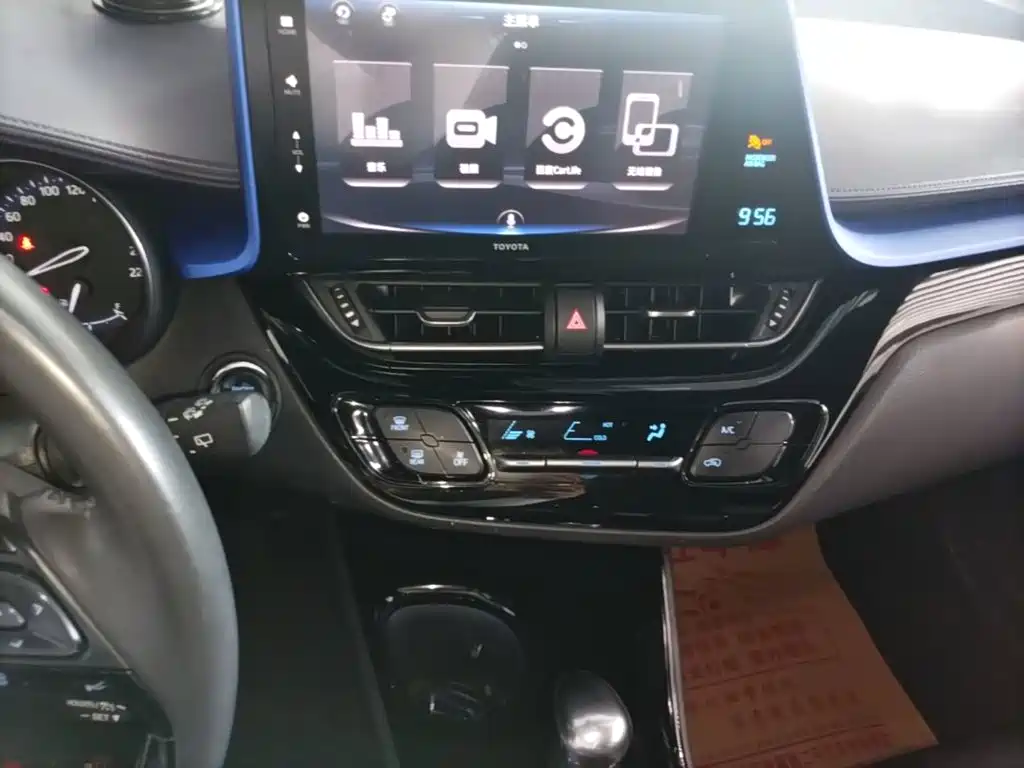 Toyota IZOA 2019 — фото 13