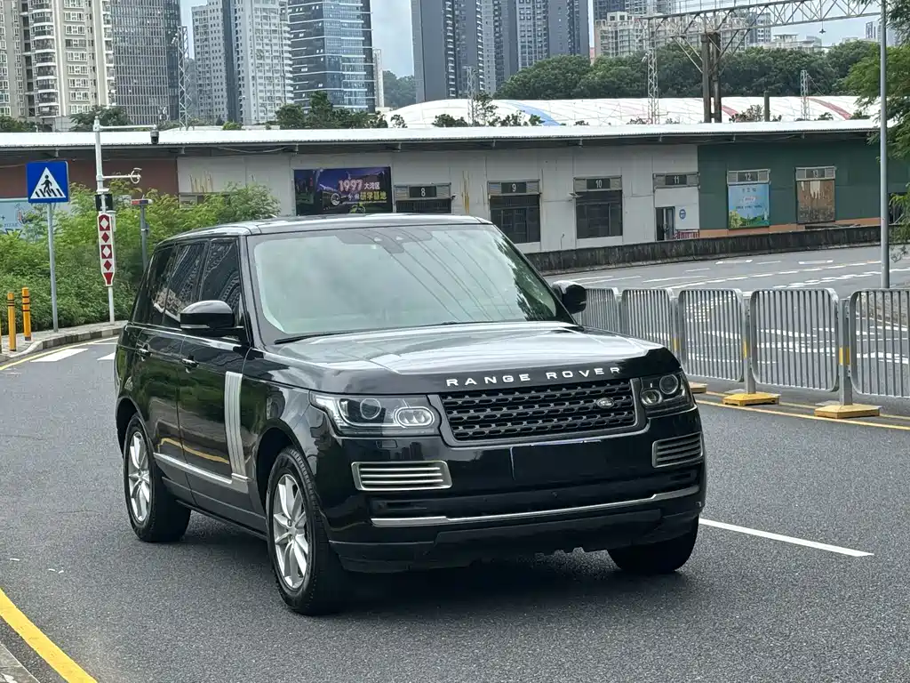 Land Rover Range Rover 2018 — фото 23
