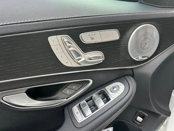 Mercedes-Benz C-Class 2021