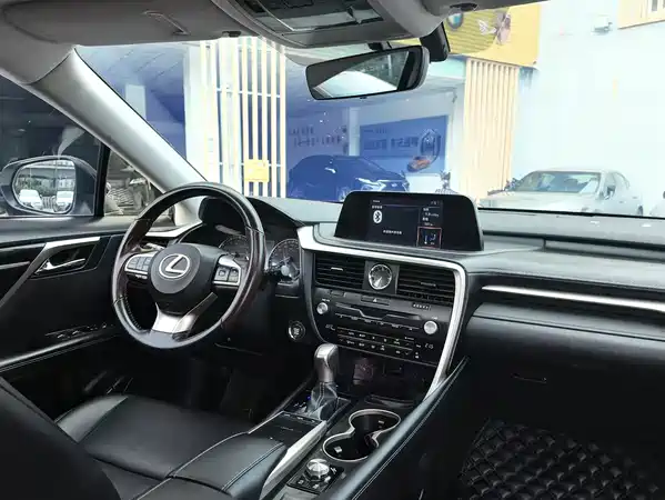 Lexus RX 2020
