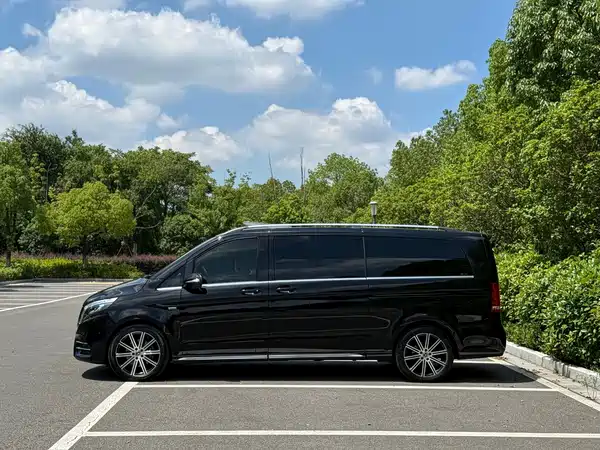 Mercedes-Benz V-Class 2021
