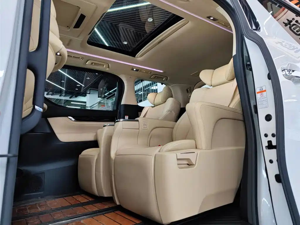 Toyota Alphard 2018