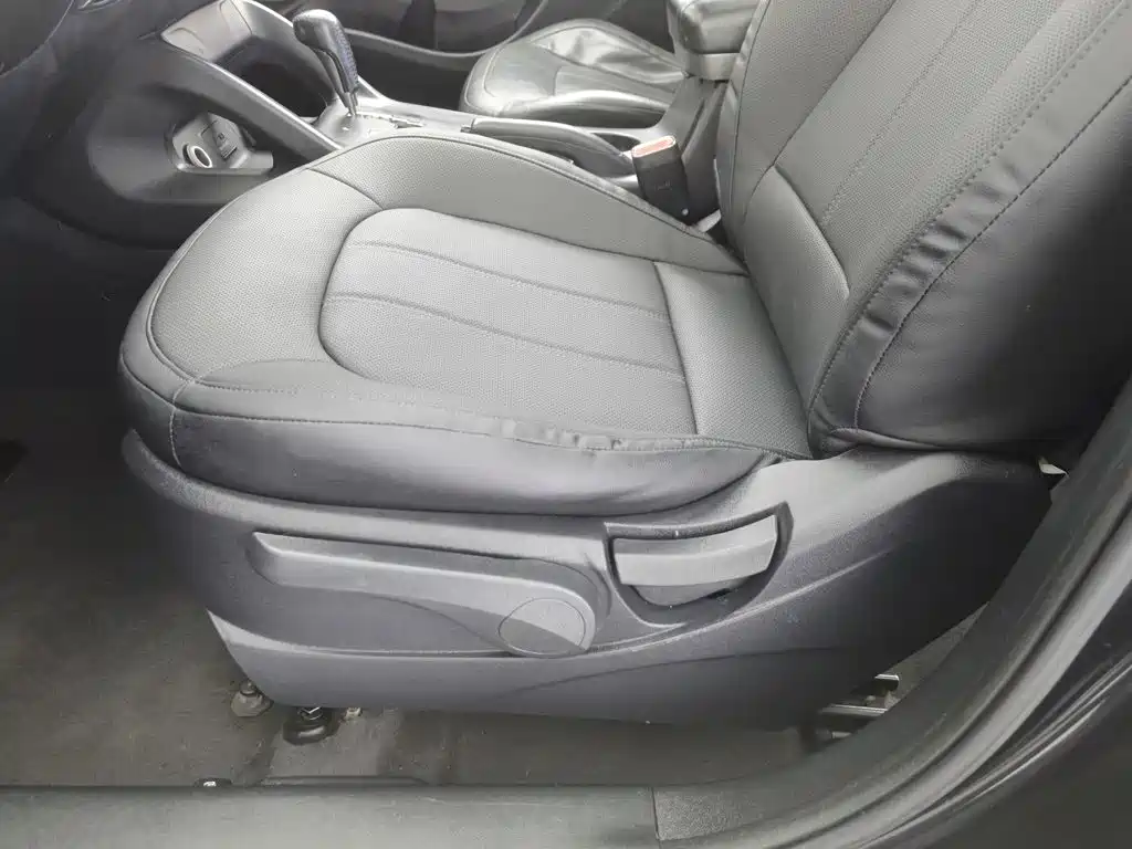 Hyundai ix35 2015 — фото 20