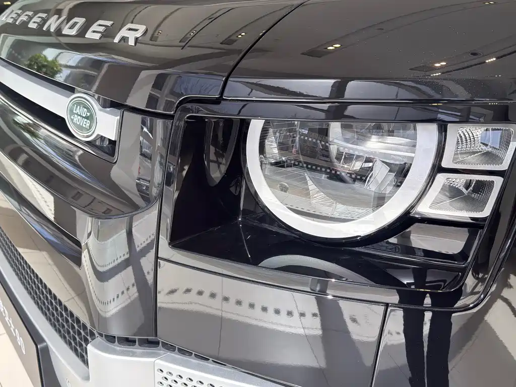 Land Rover Defender 2025 — фото 7