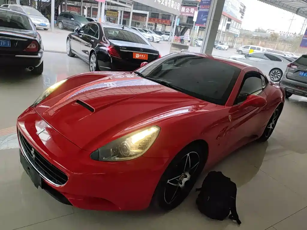Ferrari California T 2011