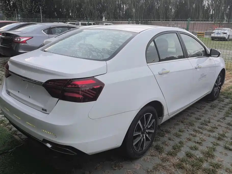 Geely Emgrand 2019