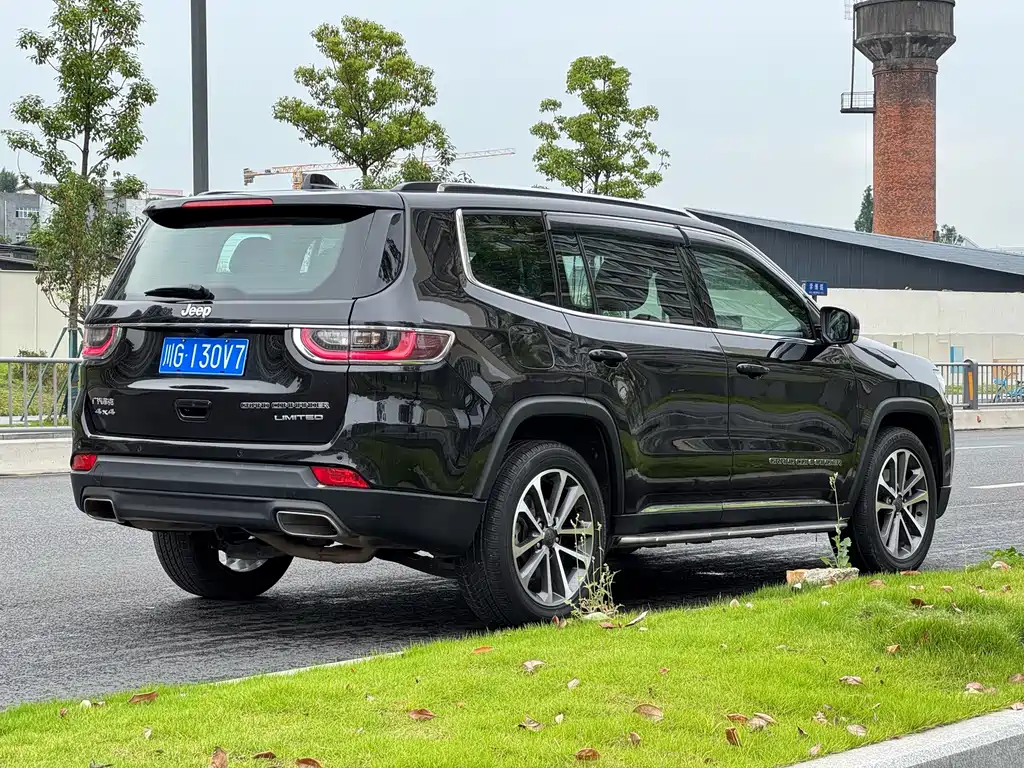 Jeep Grand Commander 2019 — фото 16