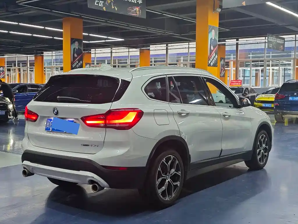 BMW X1 2023 — фото 6