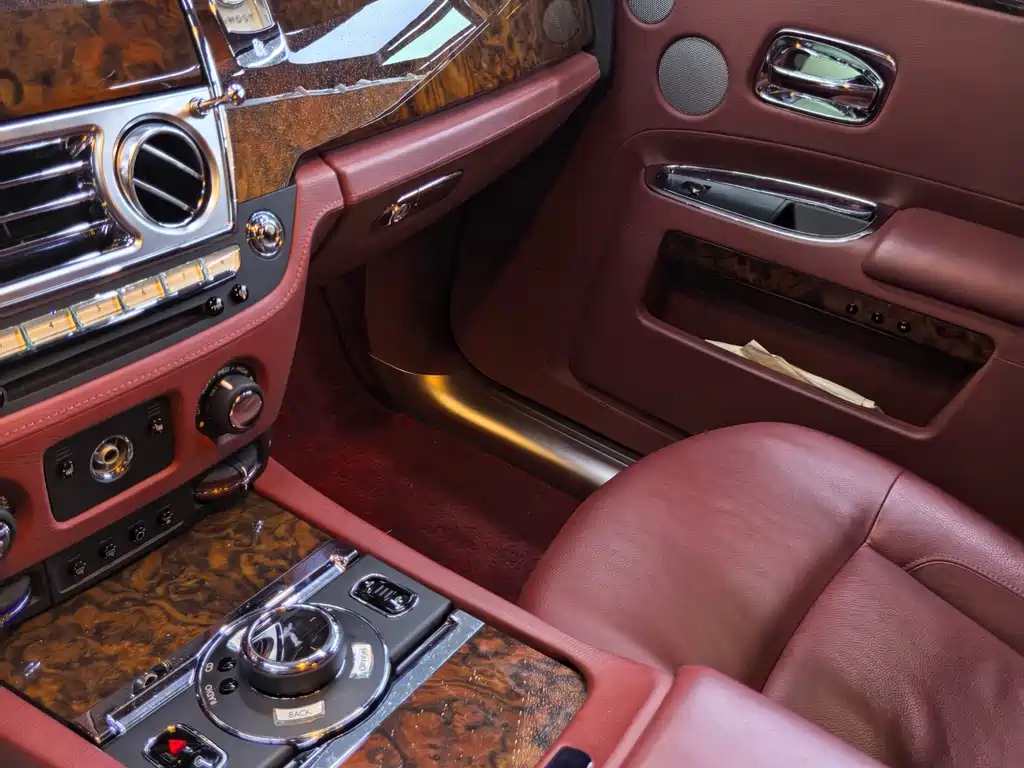 Rolls-Royce Ghost 2014 — фото 12