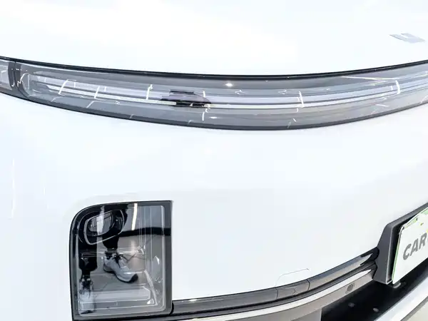 Li Auto L7 2025