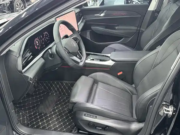 Volkswagen Passat 2025