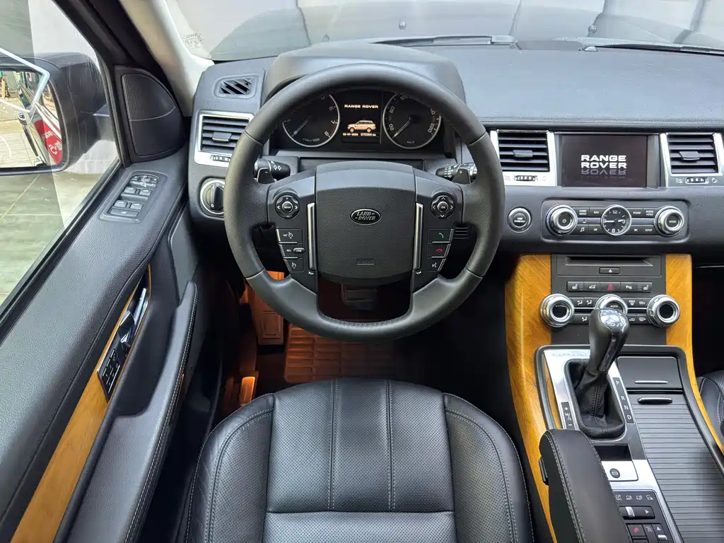 Land Rover Sport 2013 — фото 11